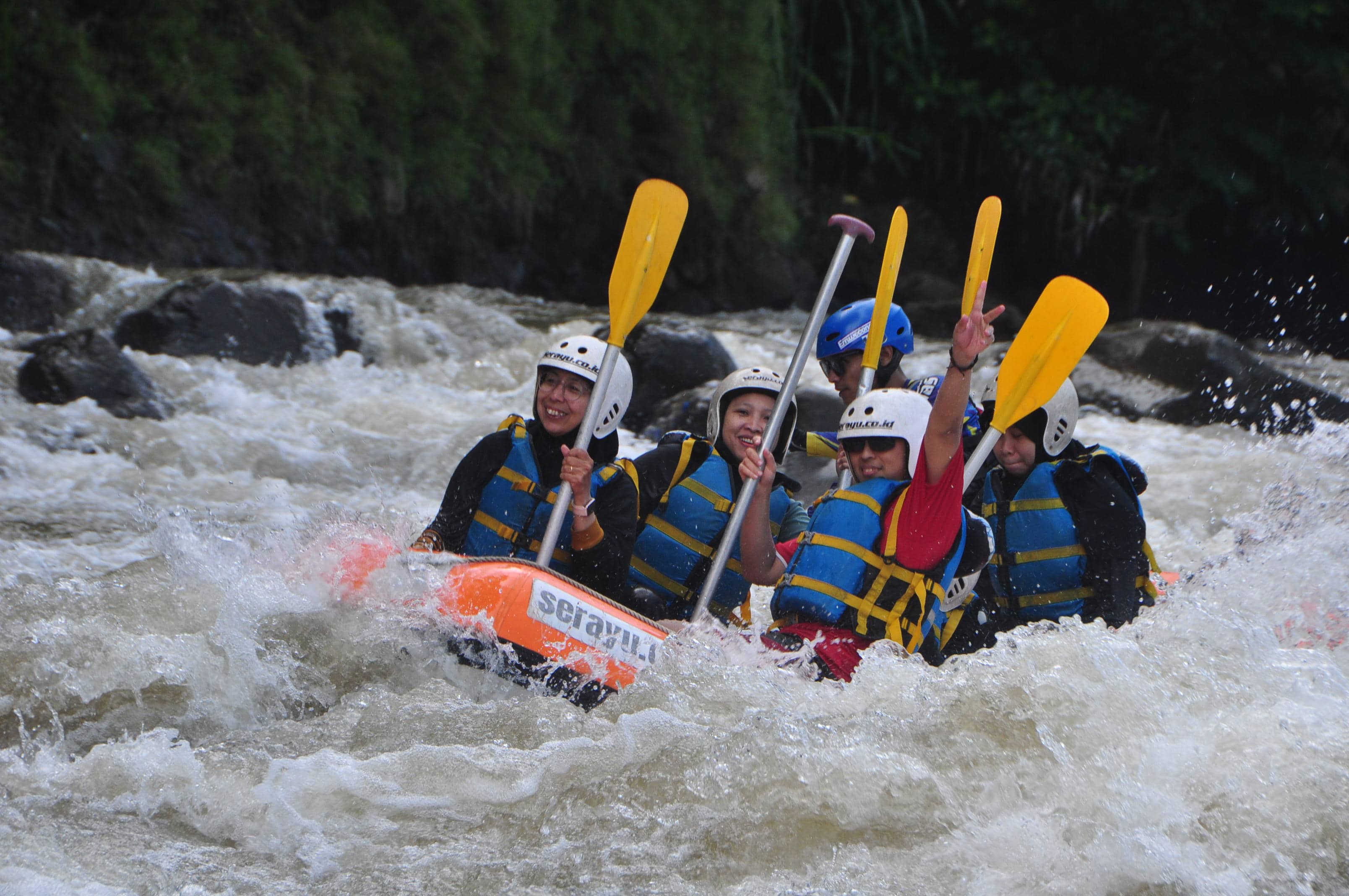 Briefing Keamanan Sebelum Arung Jeram