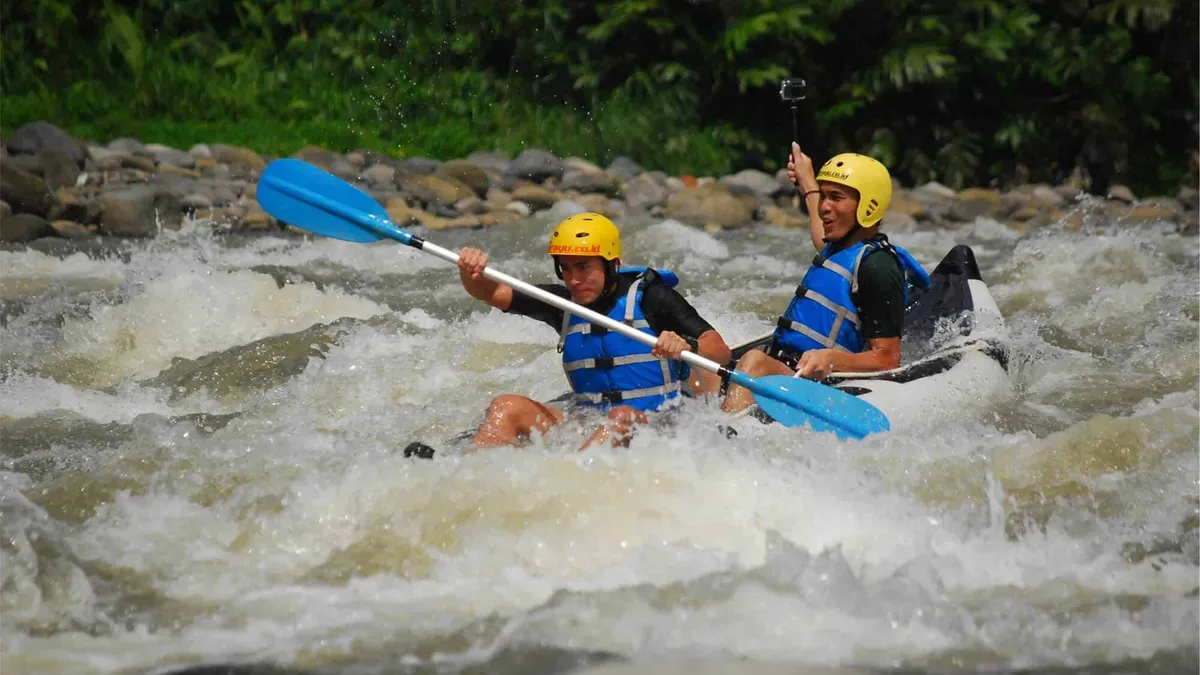 5 Alasan Mengapa Anda Harus Mencoba Arung Jeram di Banjarnegara